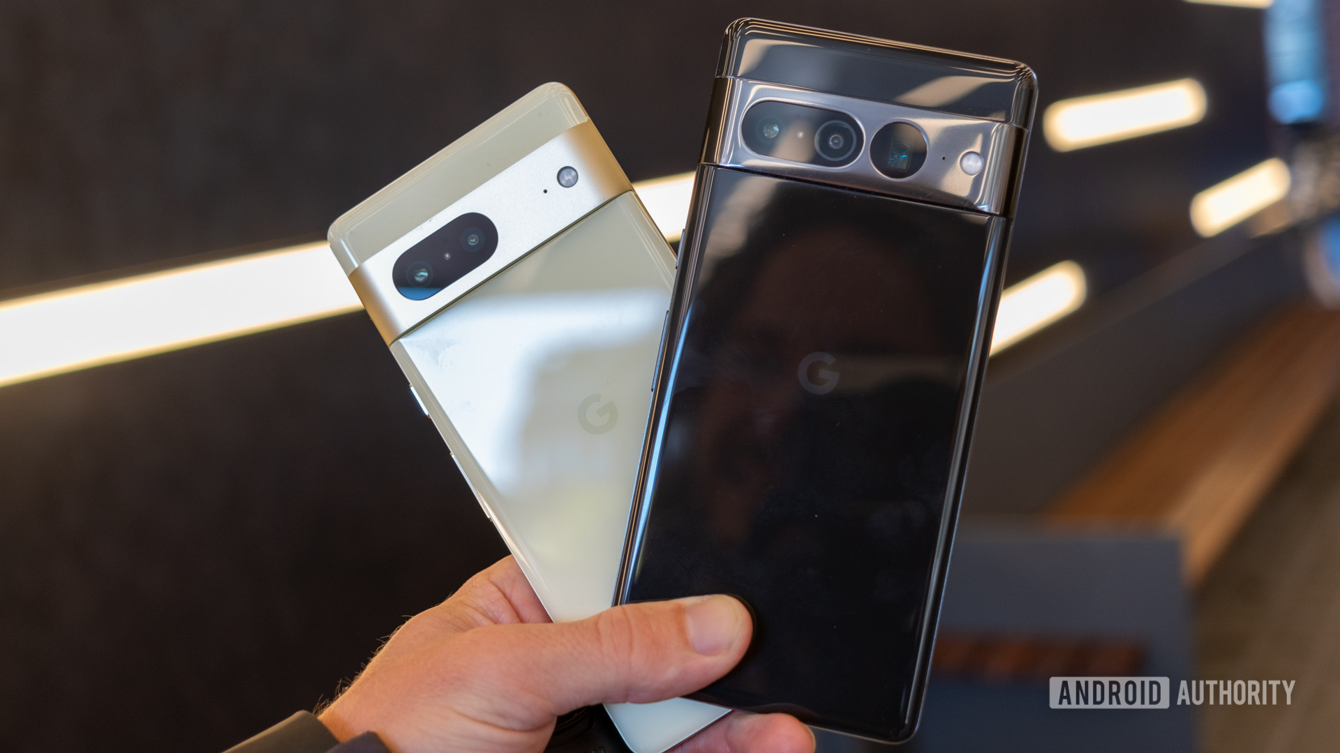 google pixel 7 vs pixel 7 pro in hand 1 - Phones with wireless charging