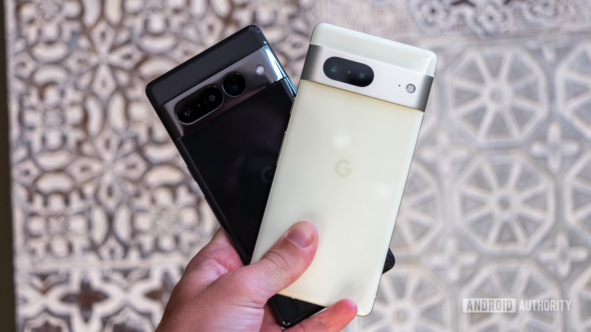 google pixel 7 vs pixel 7 pro in best phone deals