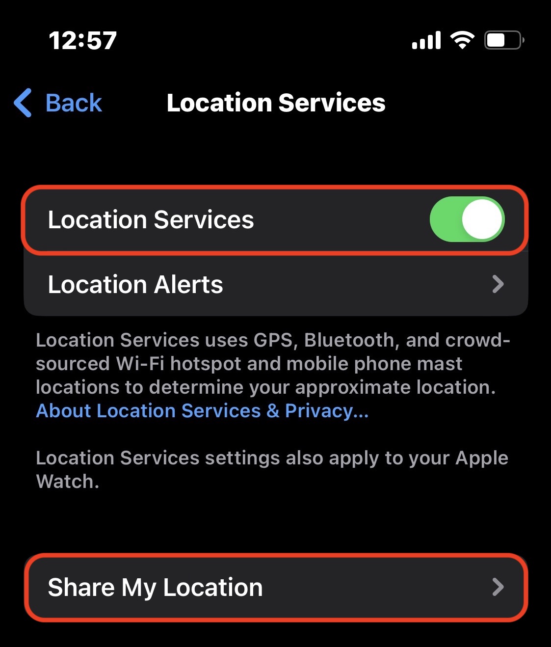 Службы определения местоположения iOS включаются