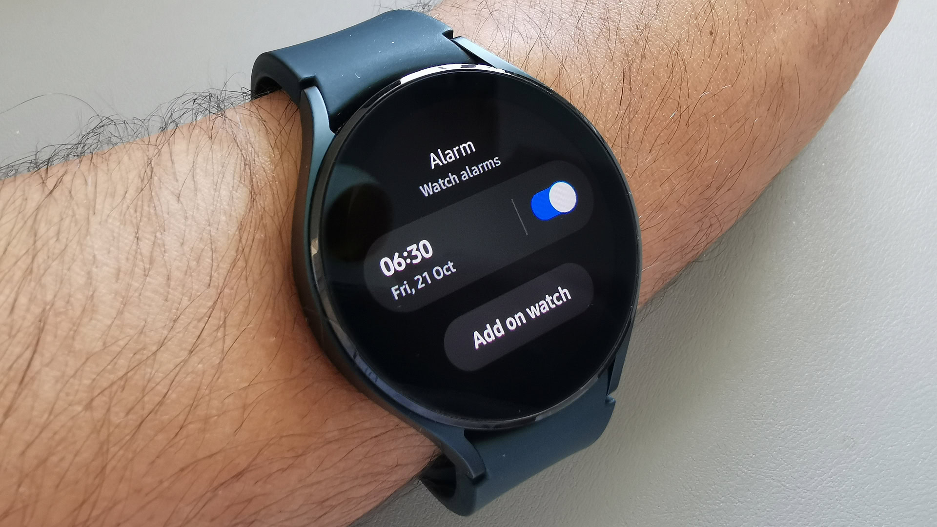 samsung galaxy watch alarm app