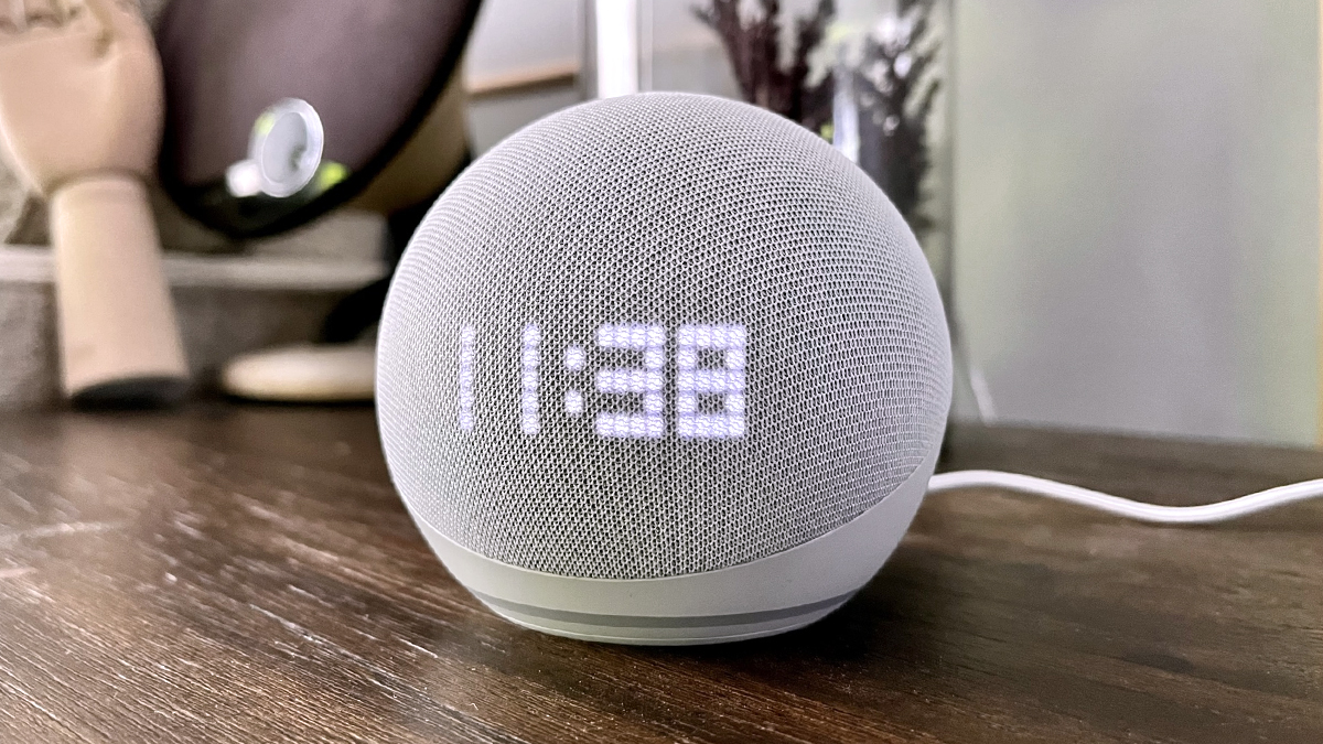 An angle on the 5th gen Echo Dot with Clock