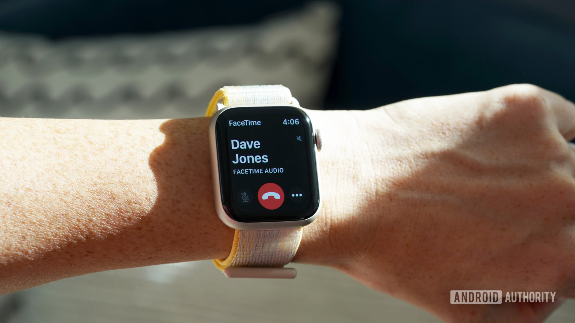 A user makes a FaceTime Audio call on their Apple Watch SE 2.