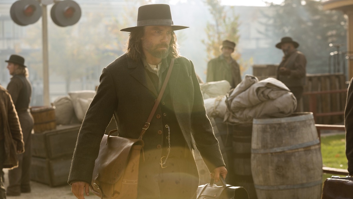 Anson Mount as Cullen Bohannon in Hell on Wheels – shows as The English