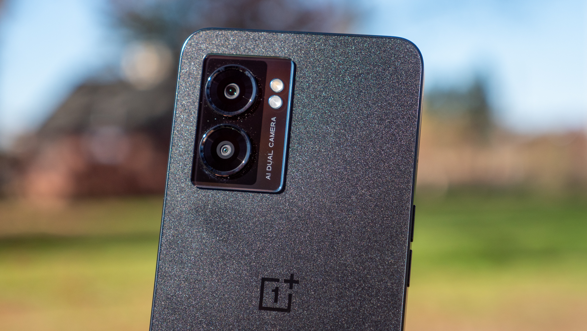 oneplus nord n300 cameras close