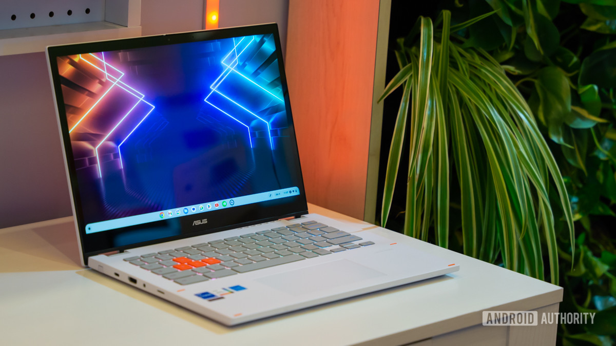 ASUS Chromebook Vibe CX34 Flip gaming Chromebook at CES 2023 12