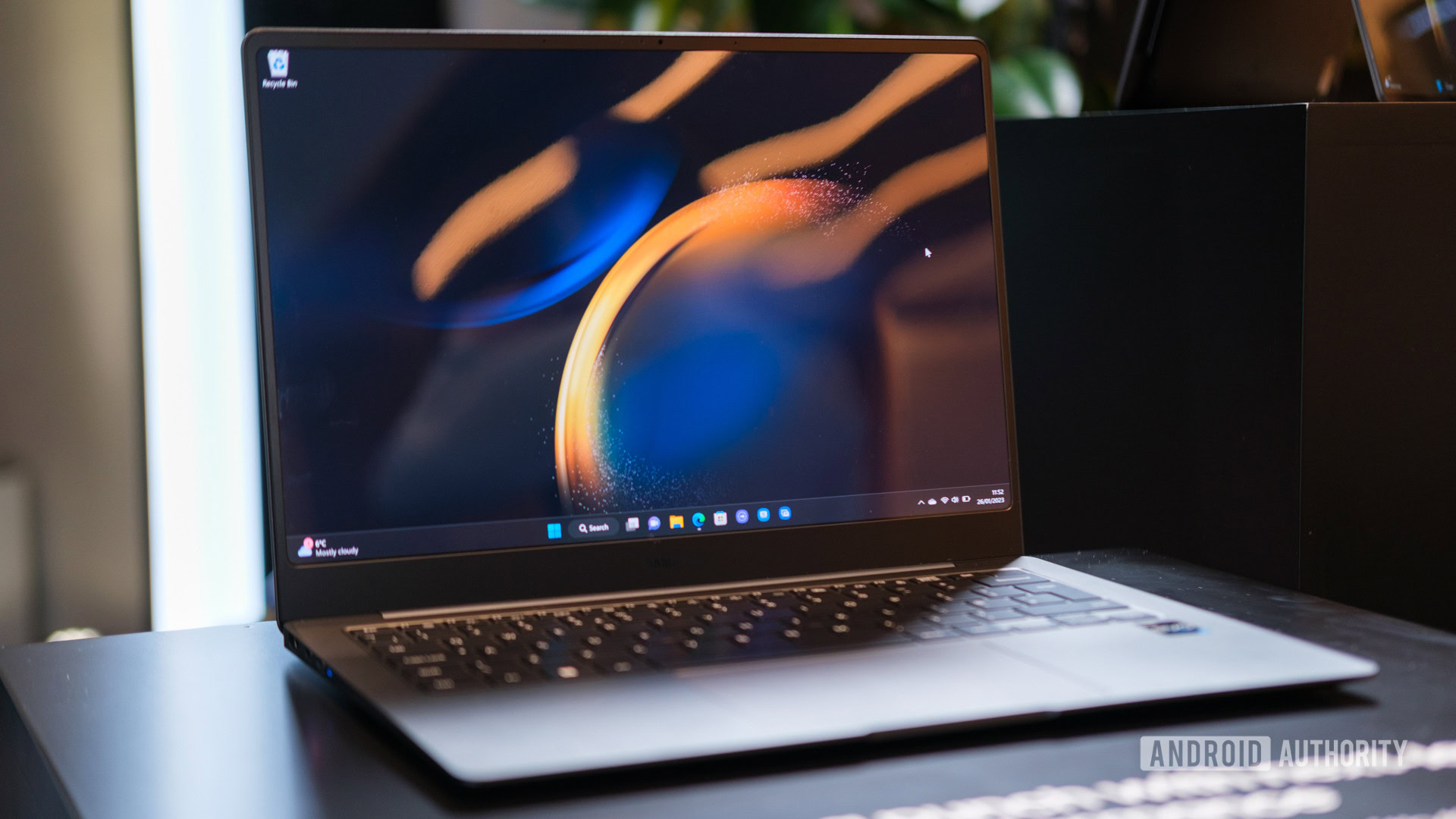 Samsung Galaxy Book 3 Pro 14 Open