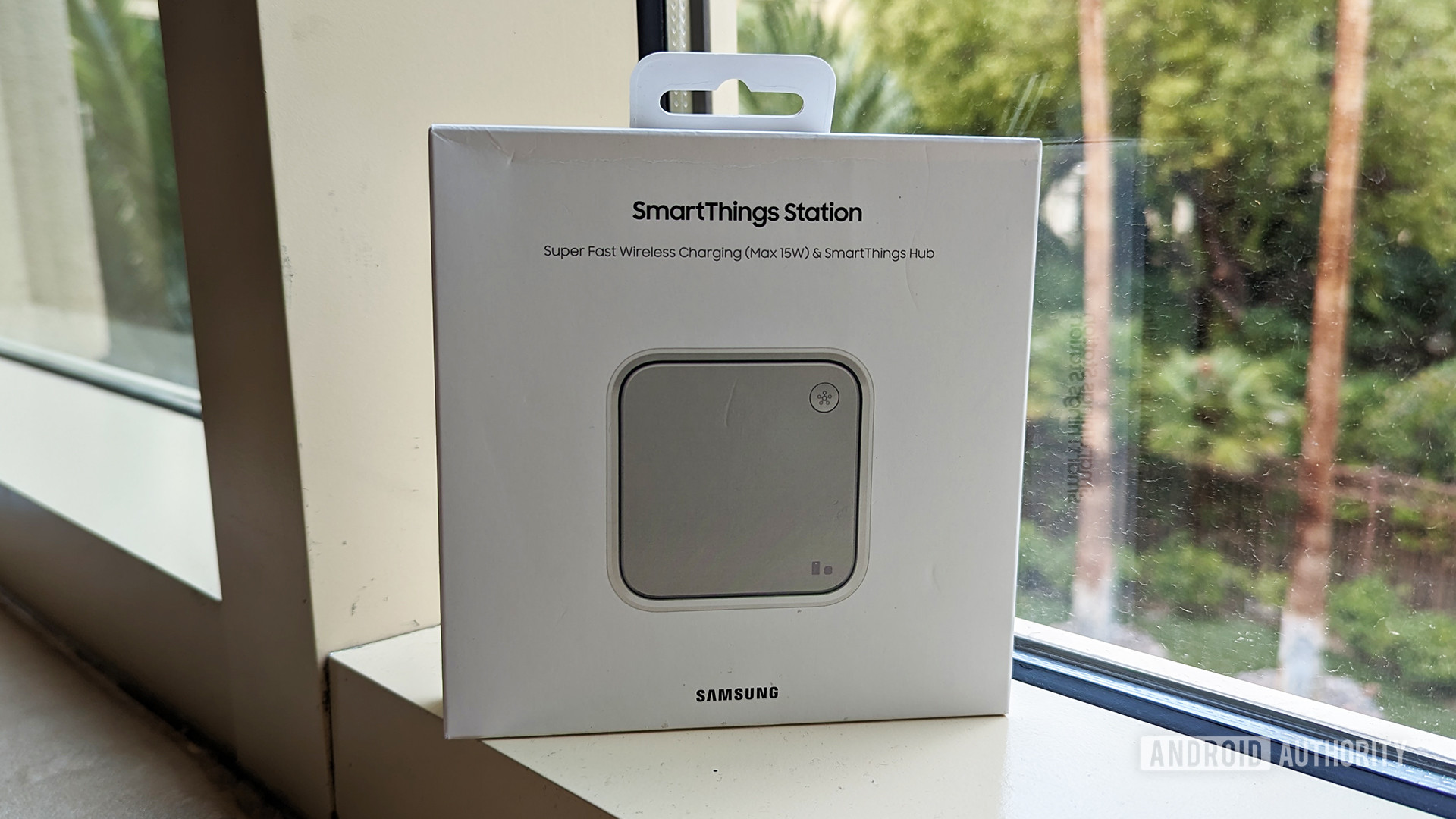 Samsung SmartThings Station Retail Box
