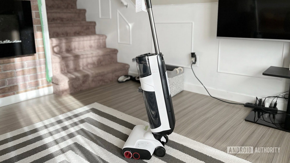 Roborock Dyad Pro review: A smart vac and mop without robot prices