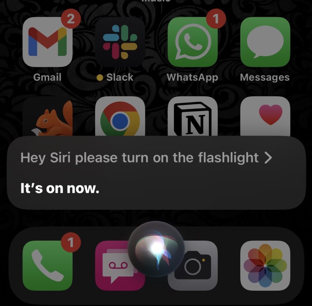 How to turn the flashlight on or off on the iPhone 14 Android Authority