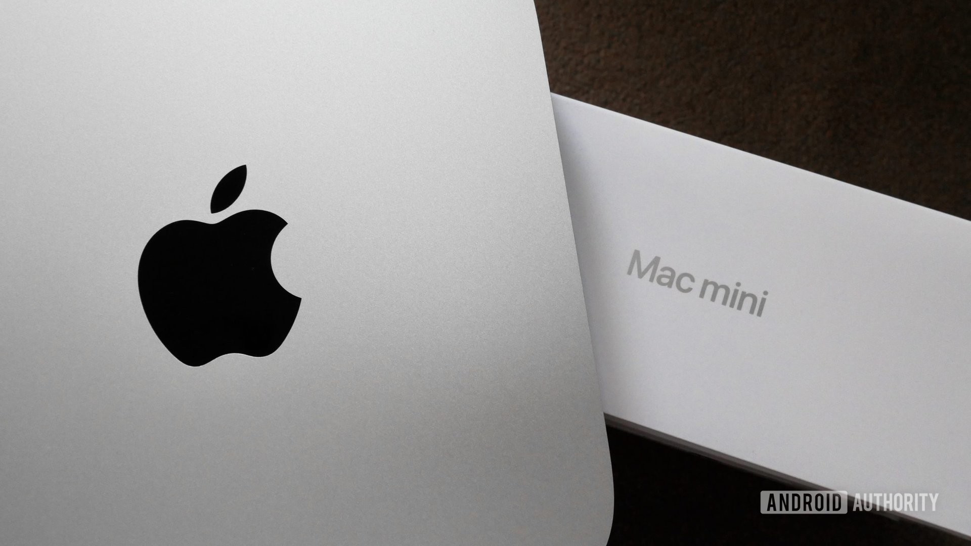 Apple Mac Mini M2 2023 on box