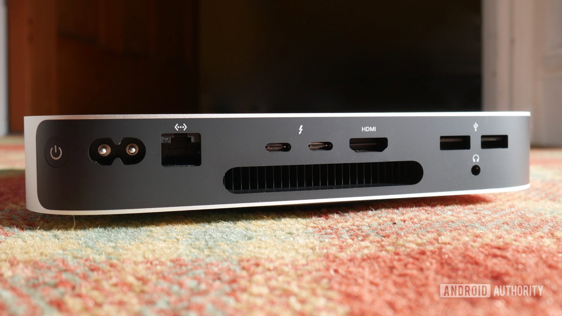 Apple Mac Mini M2 2023 ports