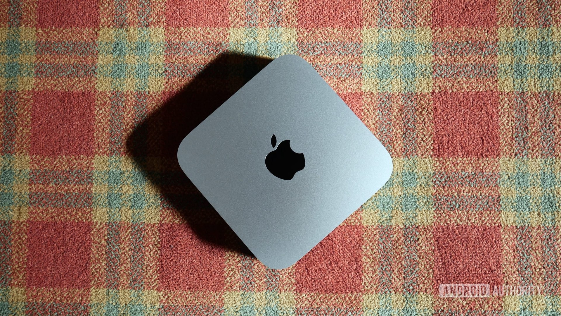 Apple Mac Mini M2 2023 top 2