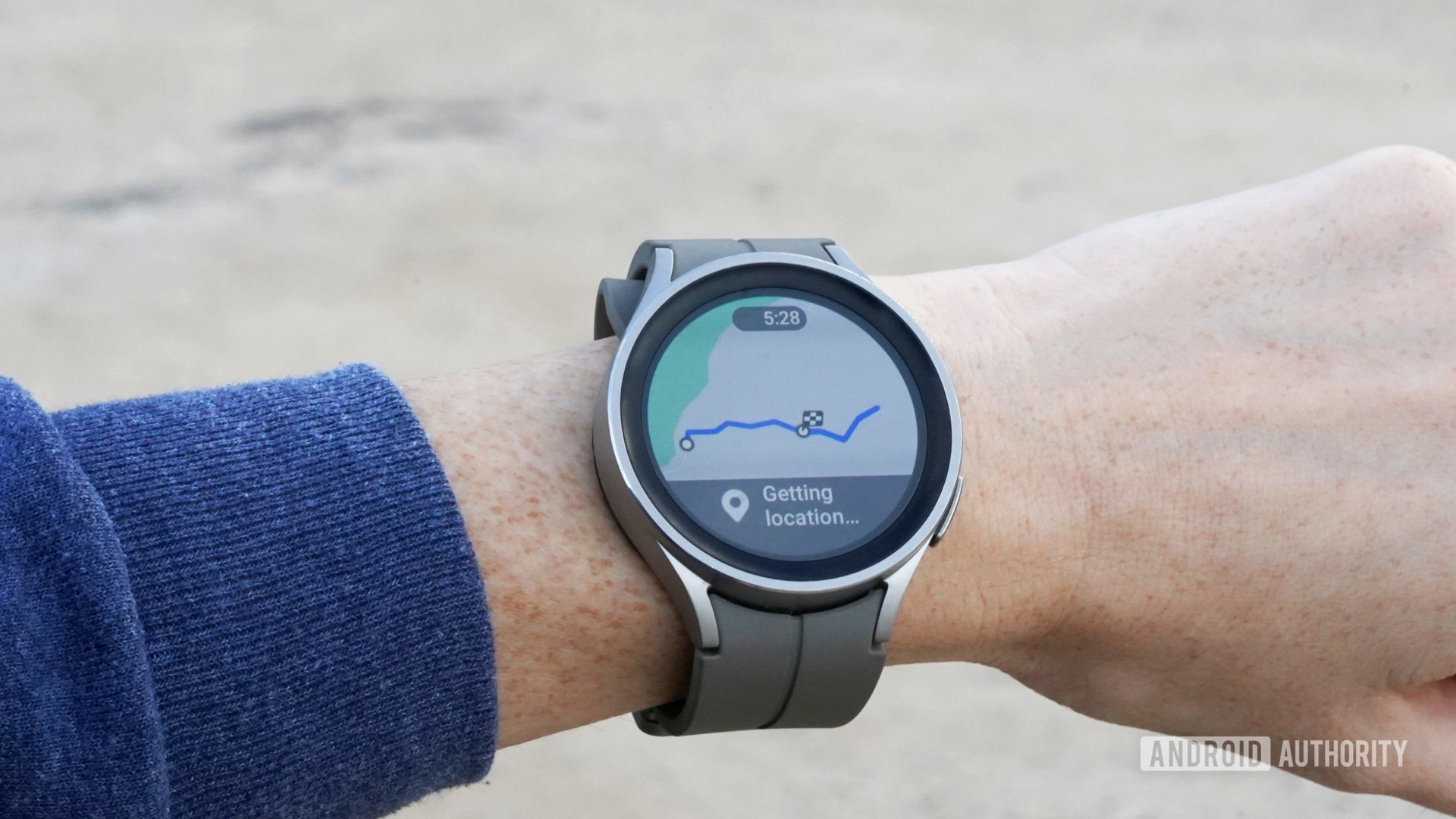 A user begins a a route on their Samsung Galaxy Watch 5 Pro.