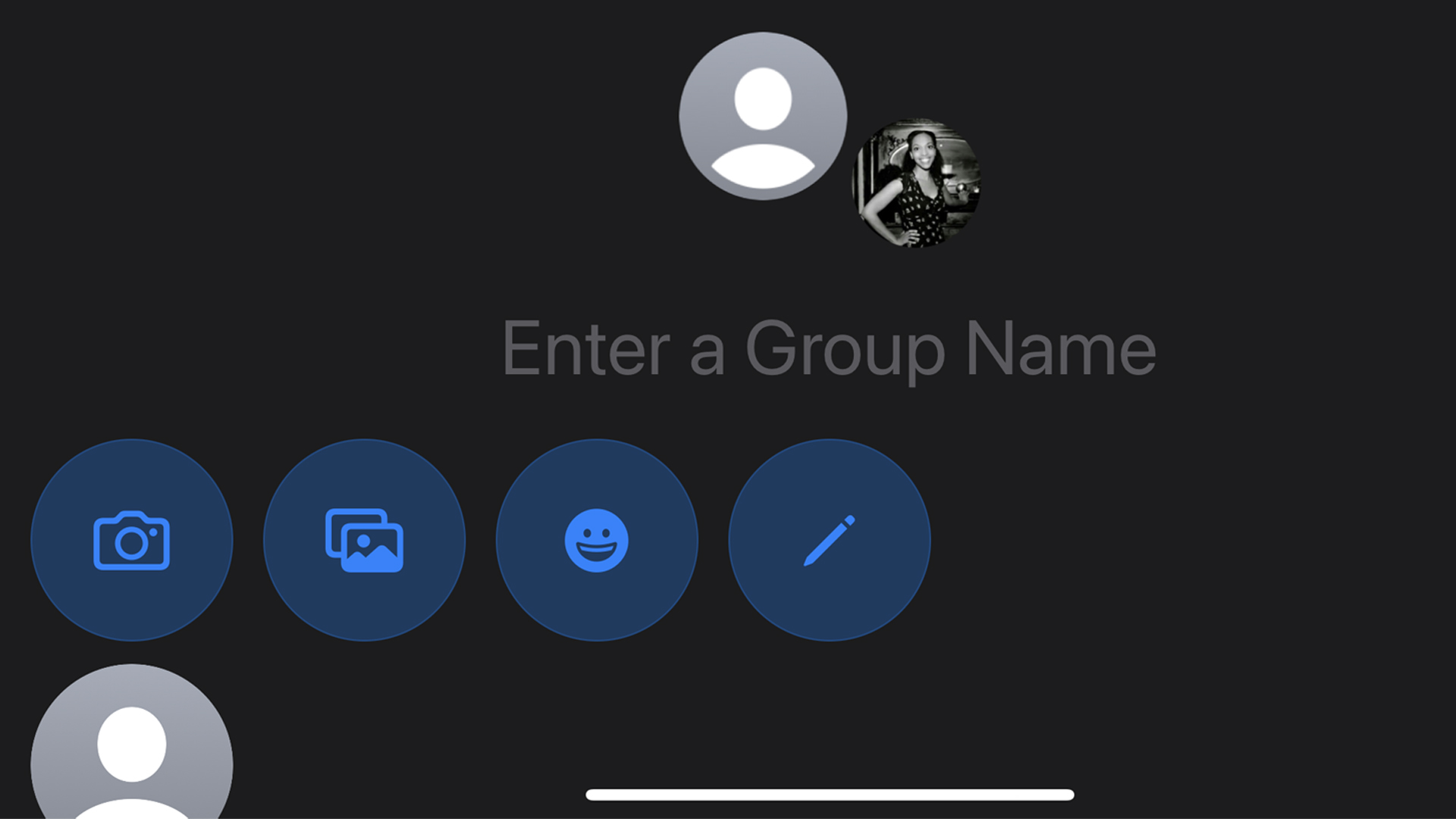 Renaming an iMessage group chat