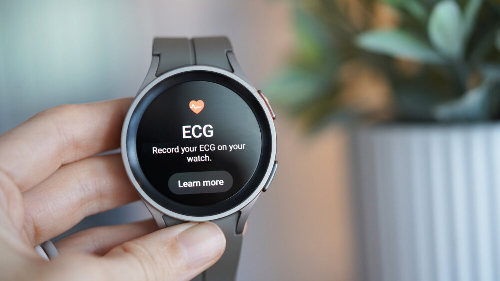Samsung Galaxy Watch heart rate notifications will warn if your ticker