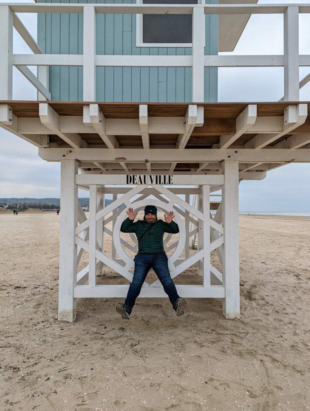 Google Magic Eraser vs Samsung Object Eraser Which one is better?