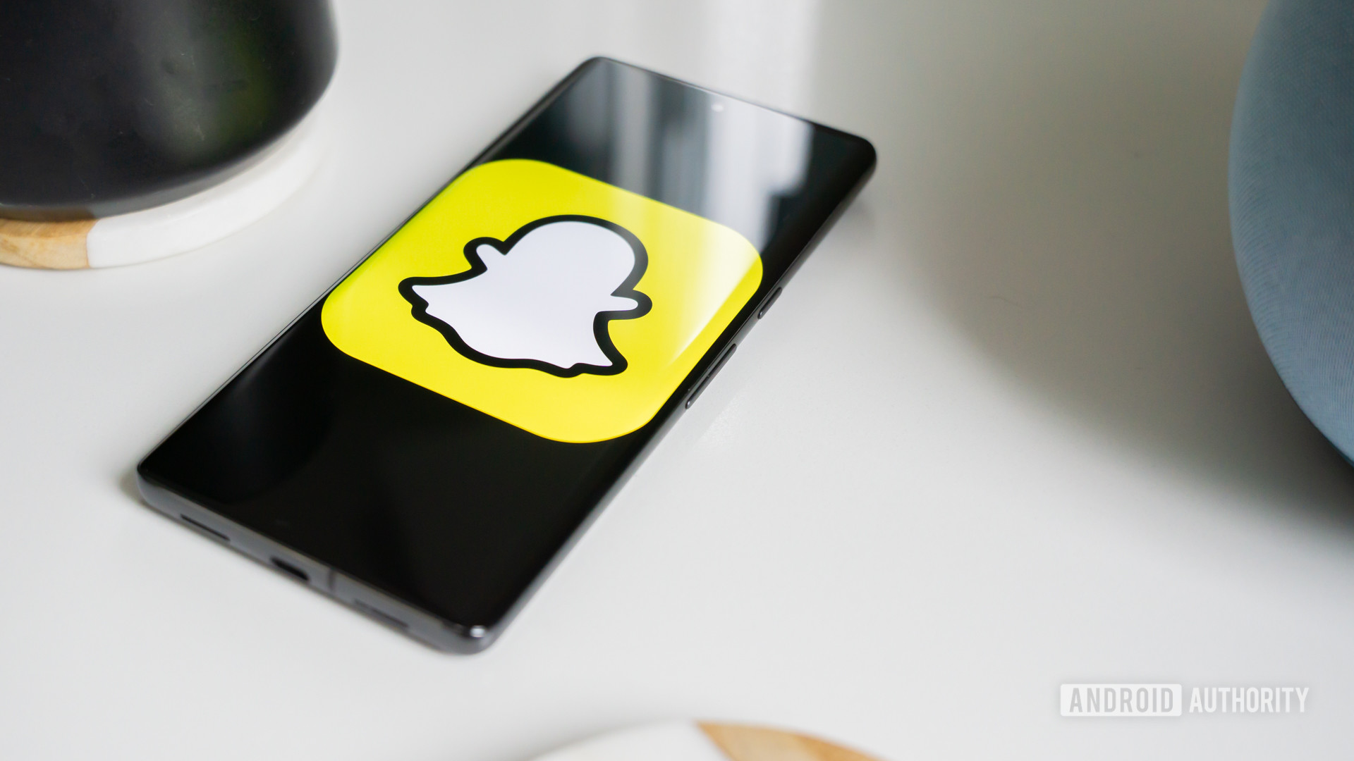 Snapchat logo stock photo 6