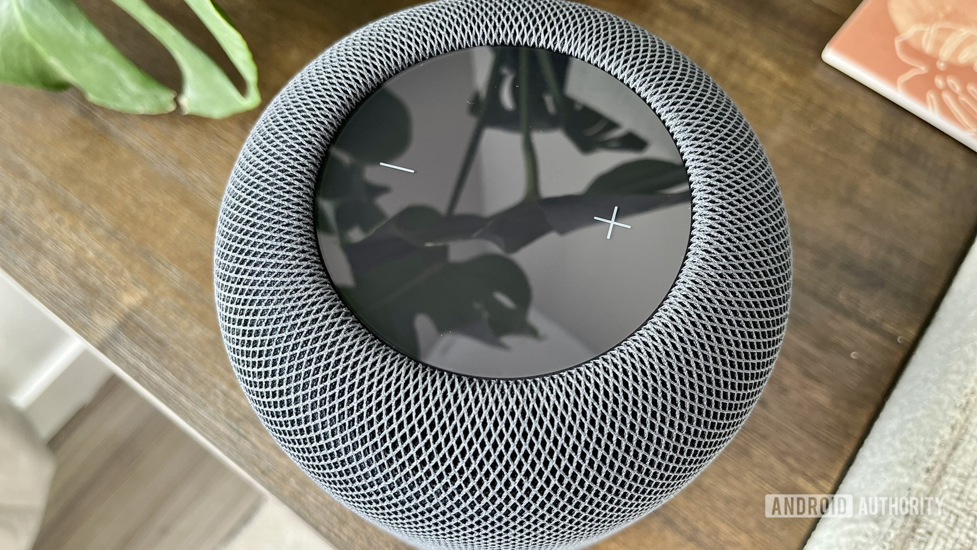 The top of the HomePod 2nd gen