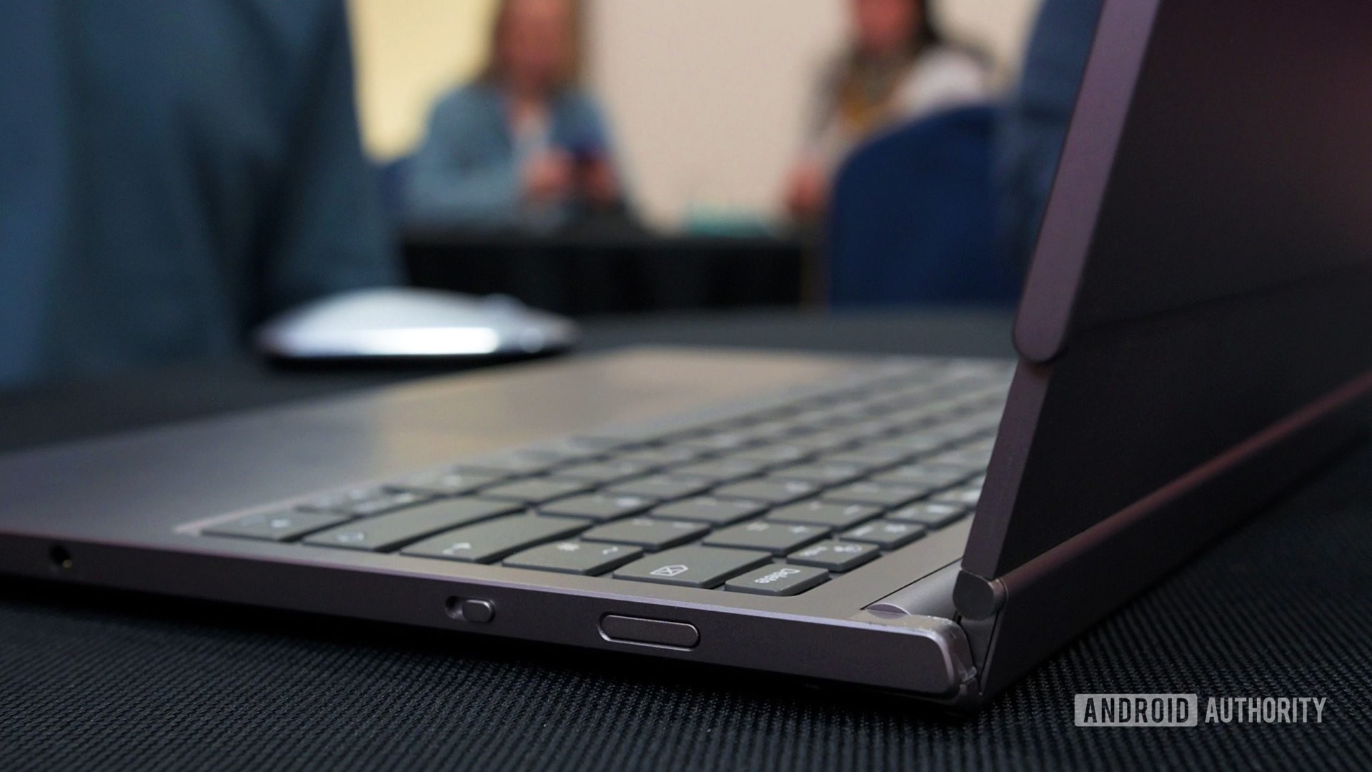 lenovo rollable concept laptop 8