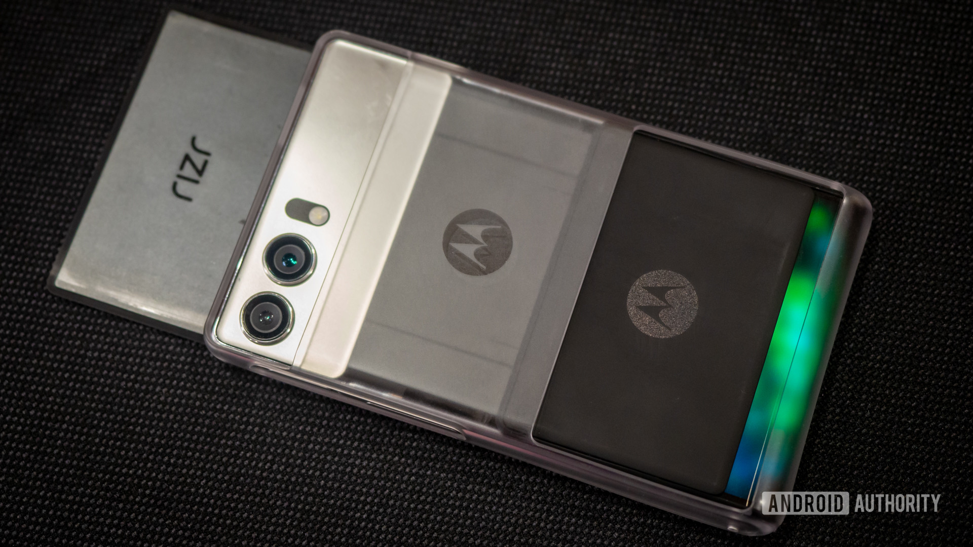 Motorola Rizr Rollable Phone ponownie się rozwija