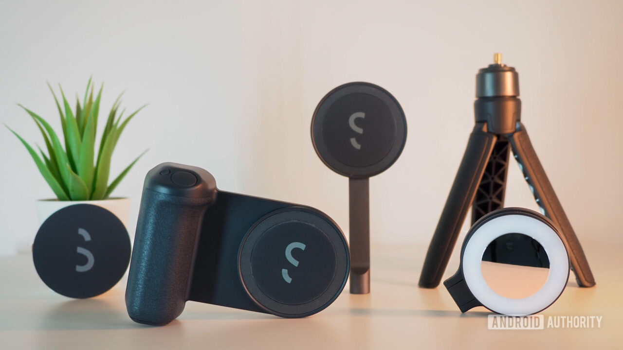 SnapGrip Pro de ShiftCam avec chargeur nouvelle génération
