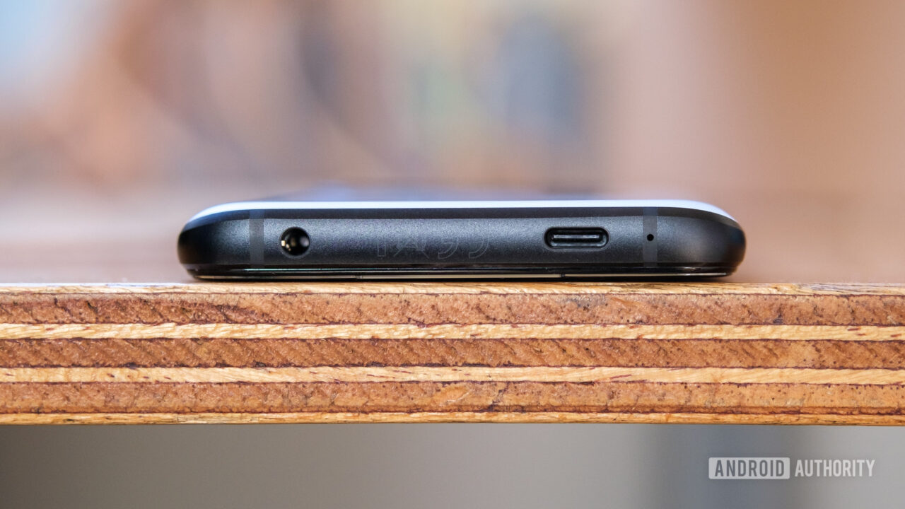 ASUS ROG Phone 7 review: The competitive edge - Android Authority