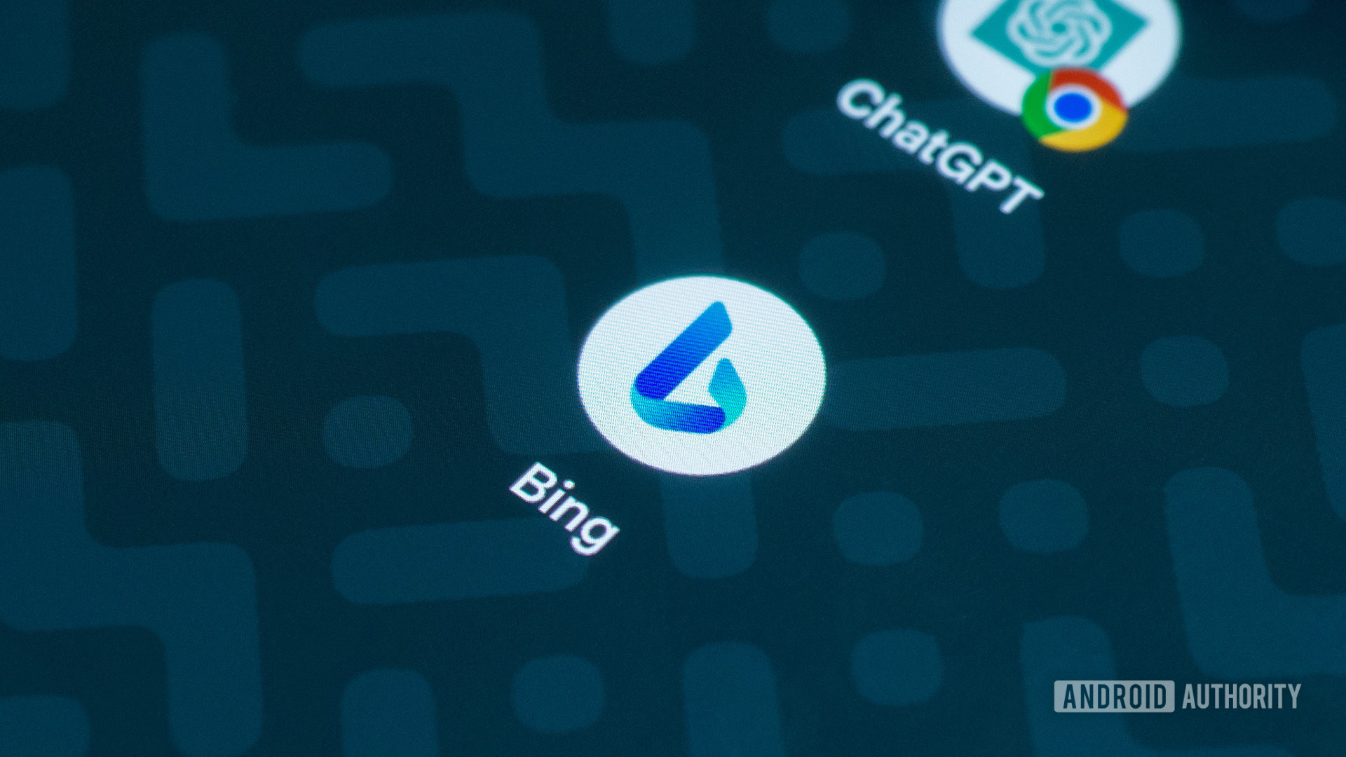 Iconos de Bing y ChatGPT en una pantalla de inicio