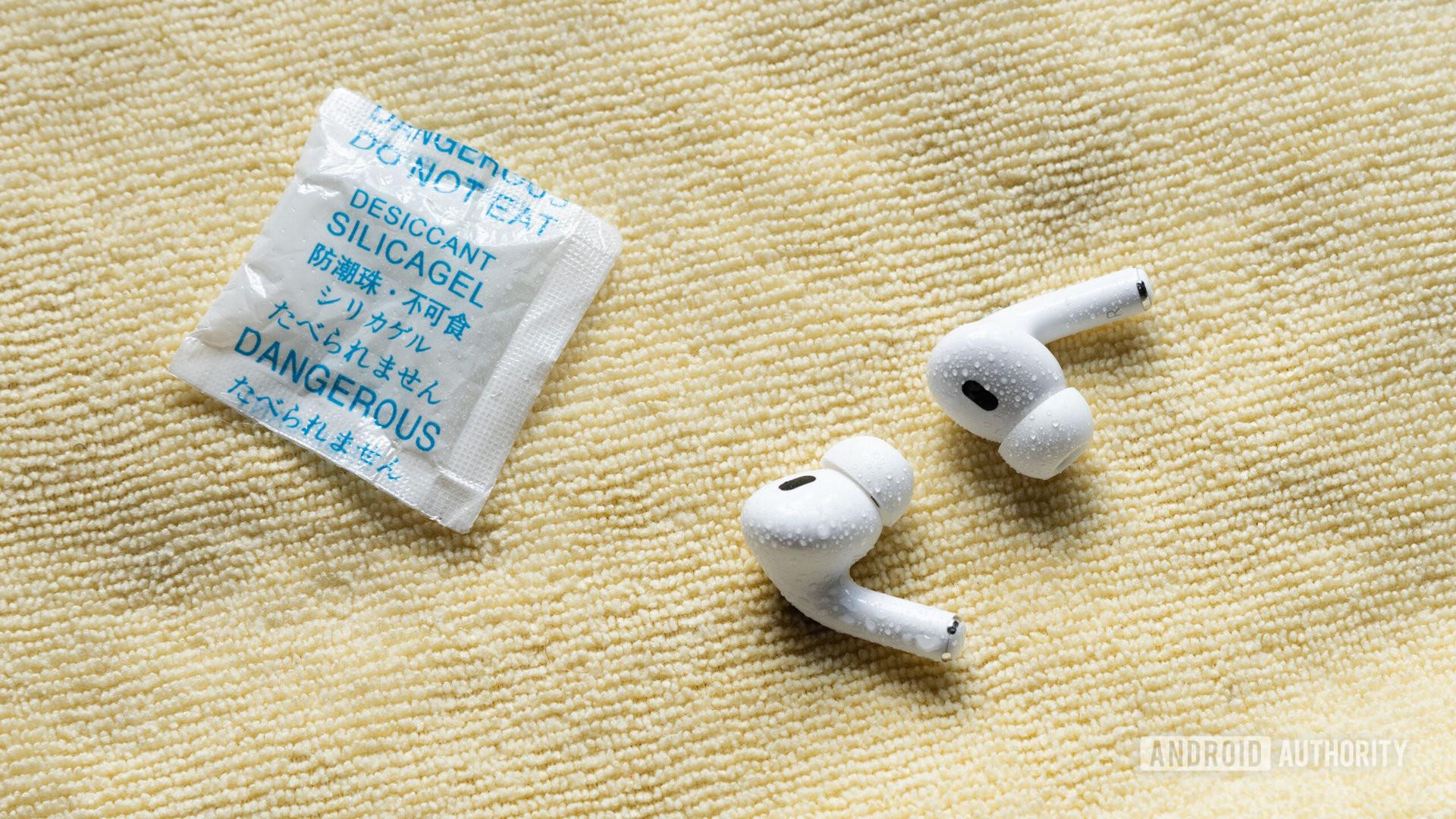 AirPods Pro 2nd generation water-removing silica gel