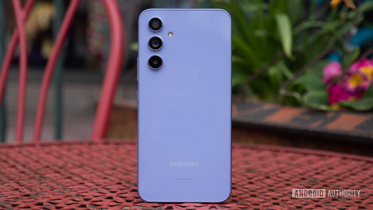 The best Straight Talk phones for 2024: What are your options?