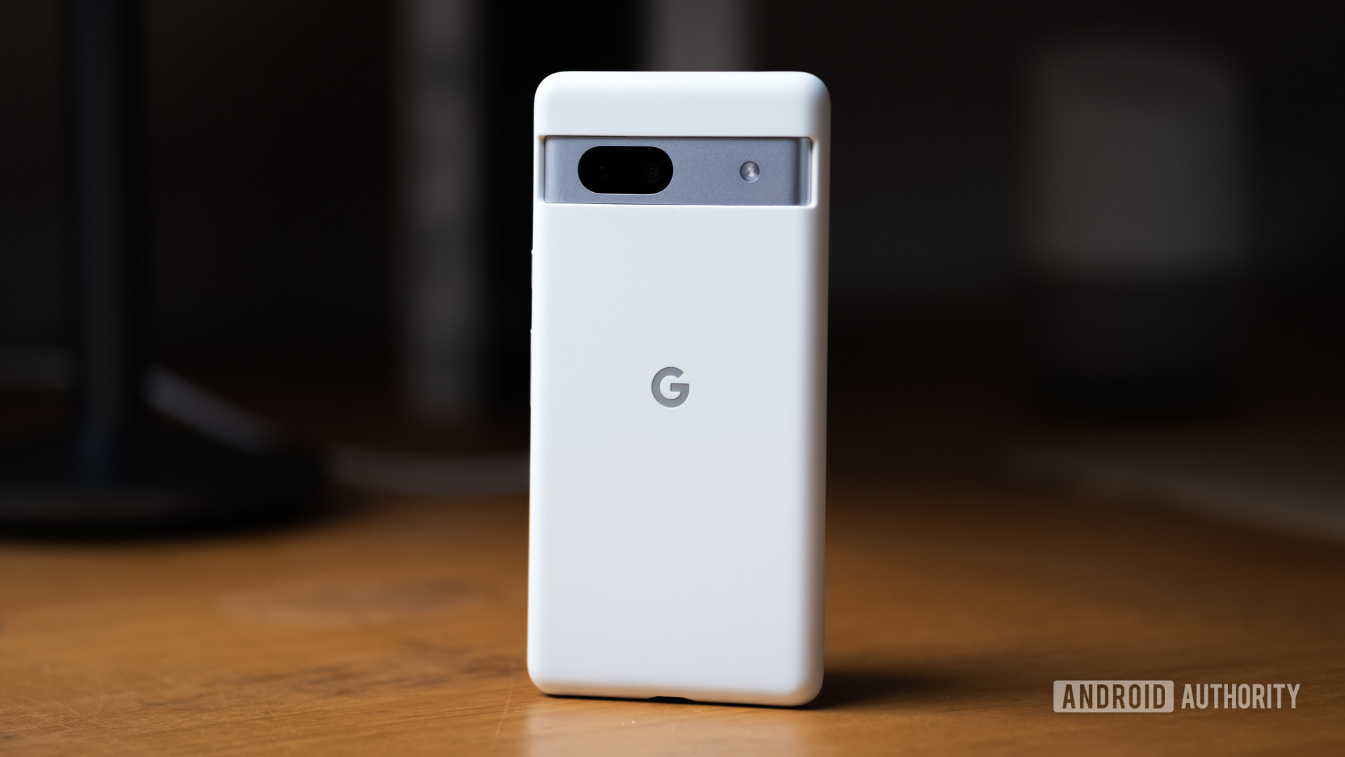 Google Pixel 7a case white back 2