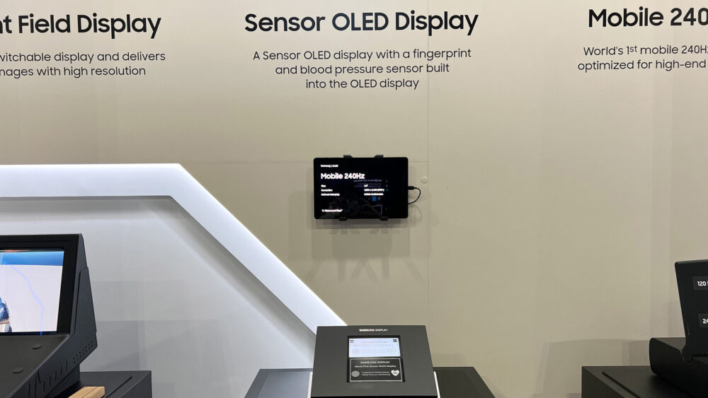 Sensor Display Option Who needs a foldable screen when Samsung Sensor OLED is a thing?