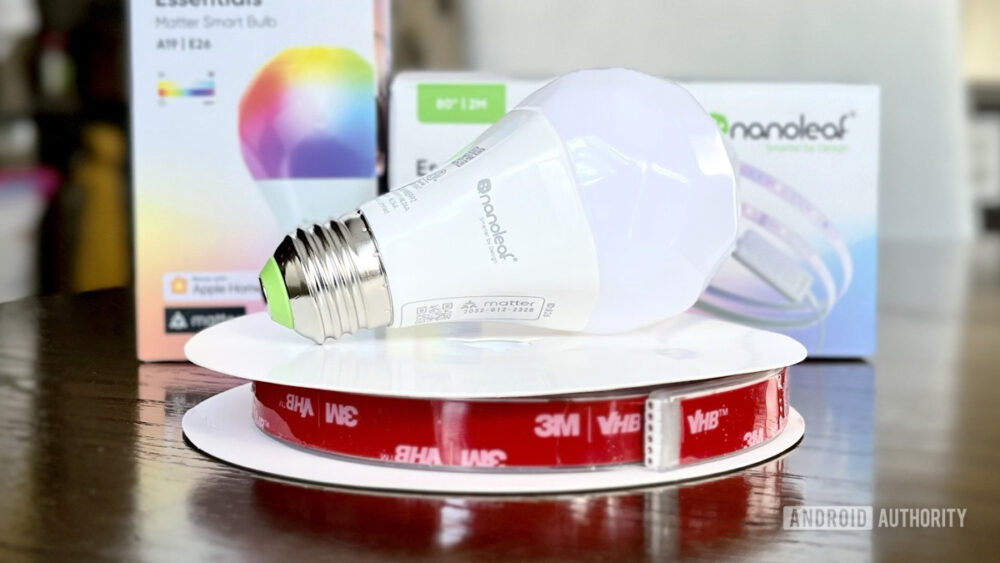 Nanoleaf Essentials Matter smart bulb and lightstrip review