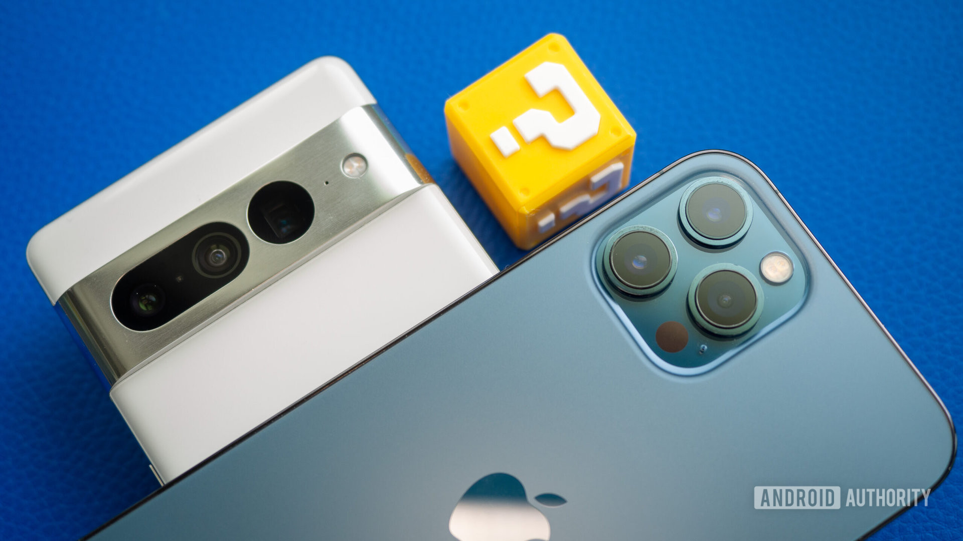 apple iphone 12 pro max vs google pixel 7 pro camera
