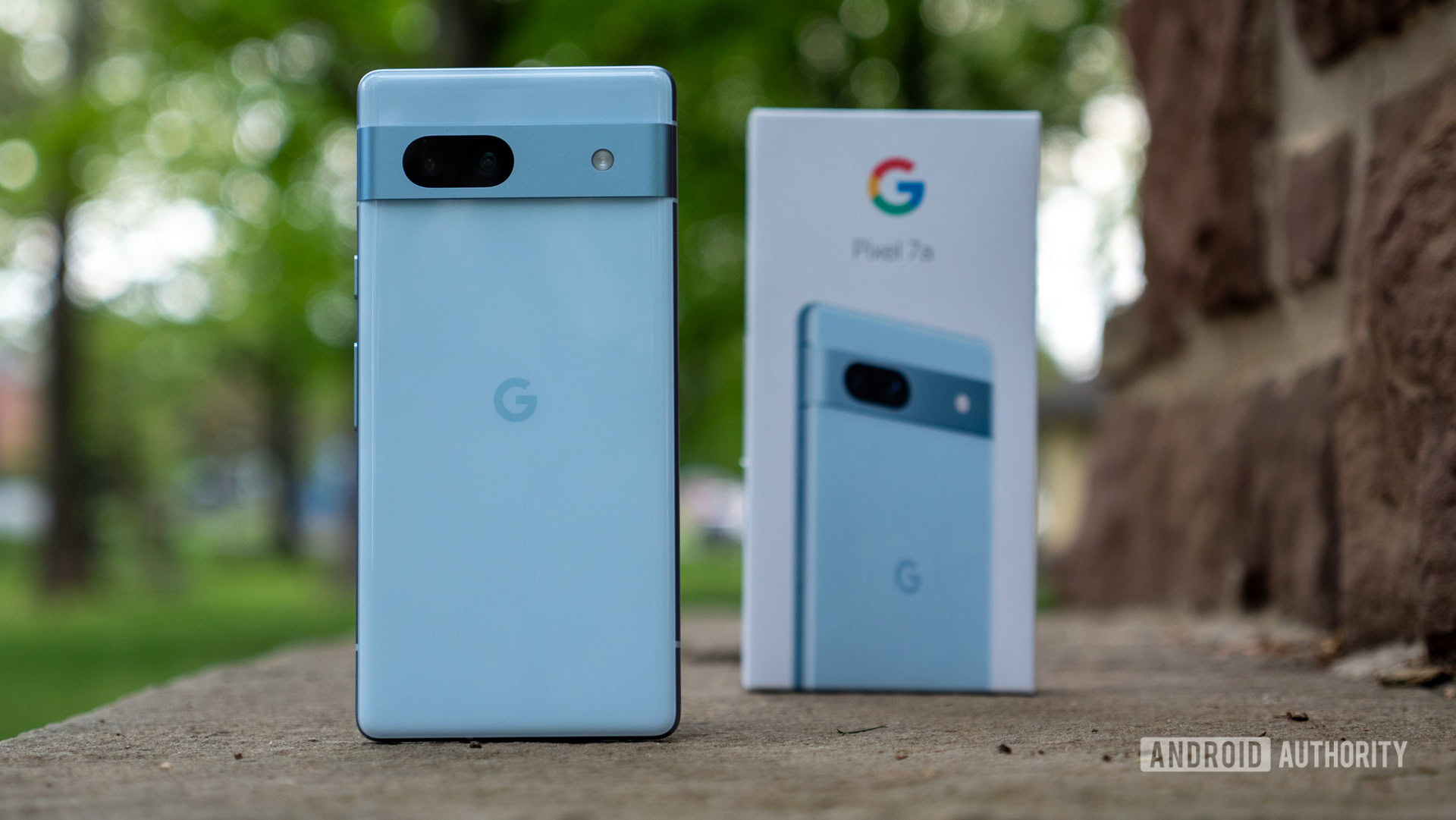 herói do google pixel 7a com caixa