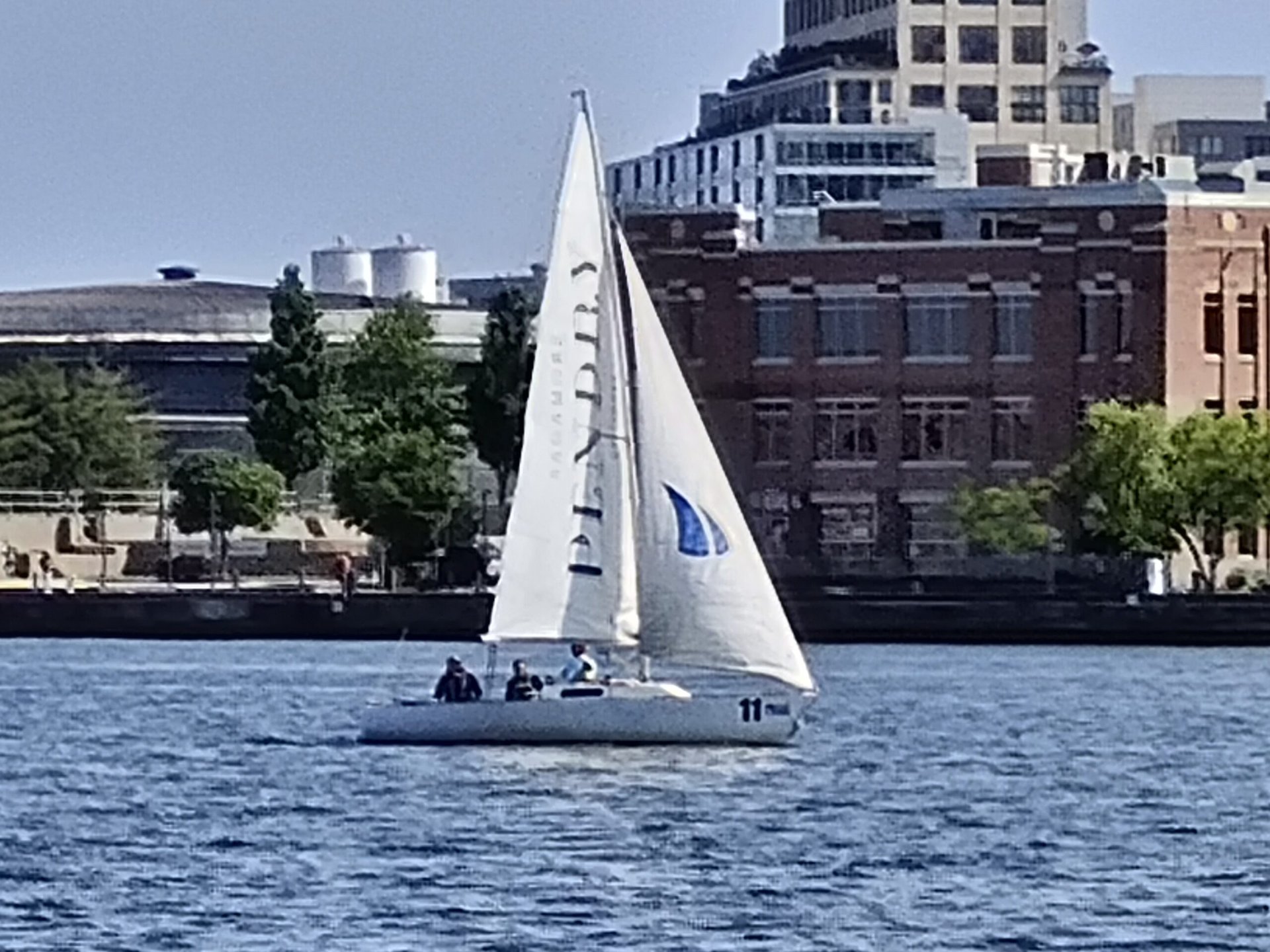 motorola edge plus 2023 sailboat 16x zoom