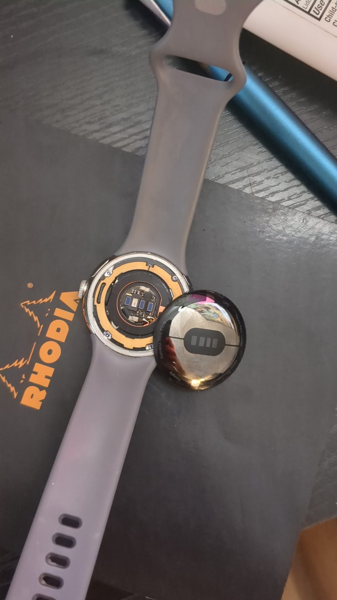 Google Pixel Watch backplate issue