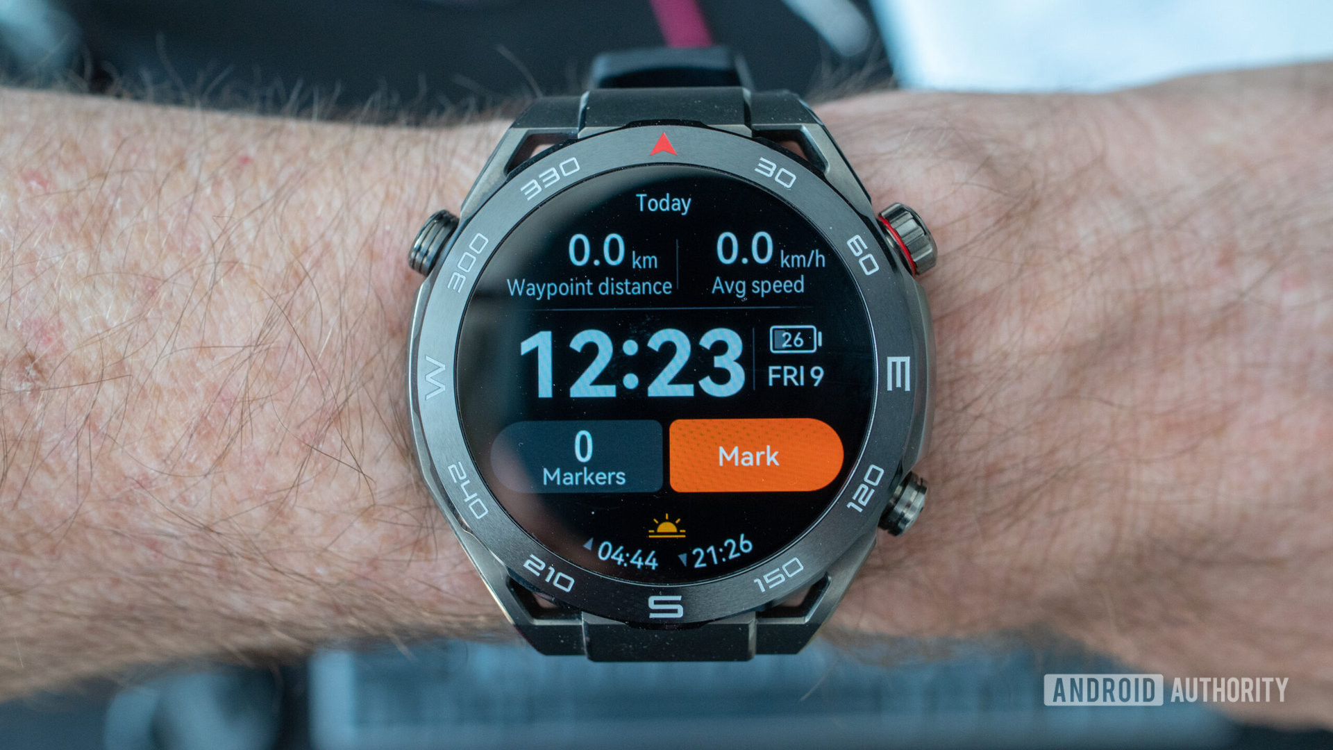 Huawei Watch Ultimate Expedition mode screen