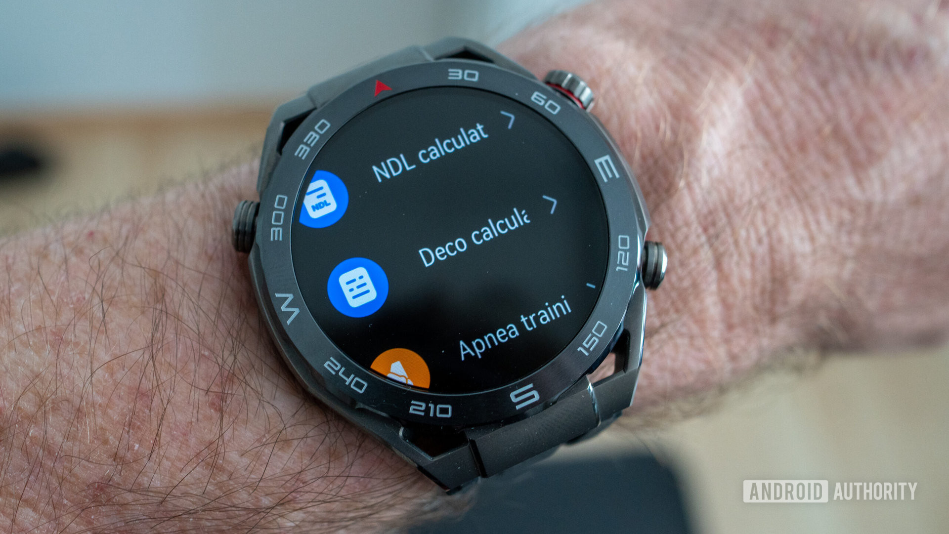 Huawei Watch Ultimate diving mode options
