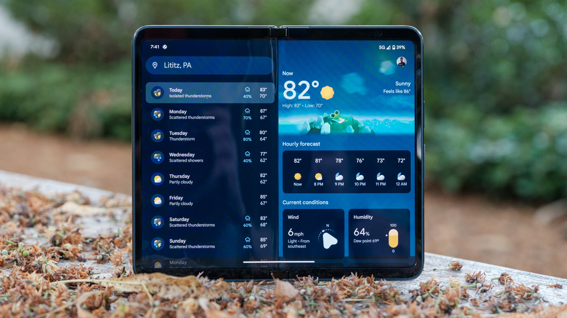 google pixel fold standing weather app