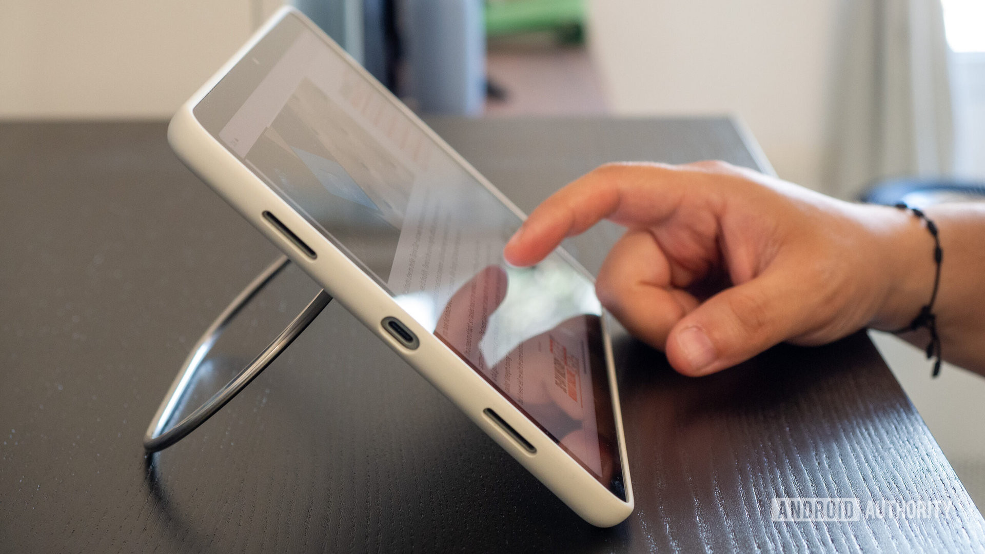 google pixel tablet case kickstand in use 1