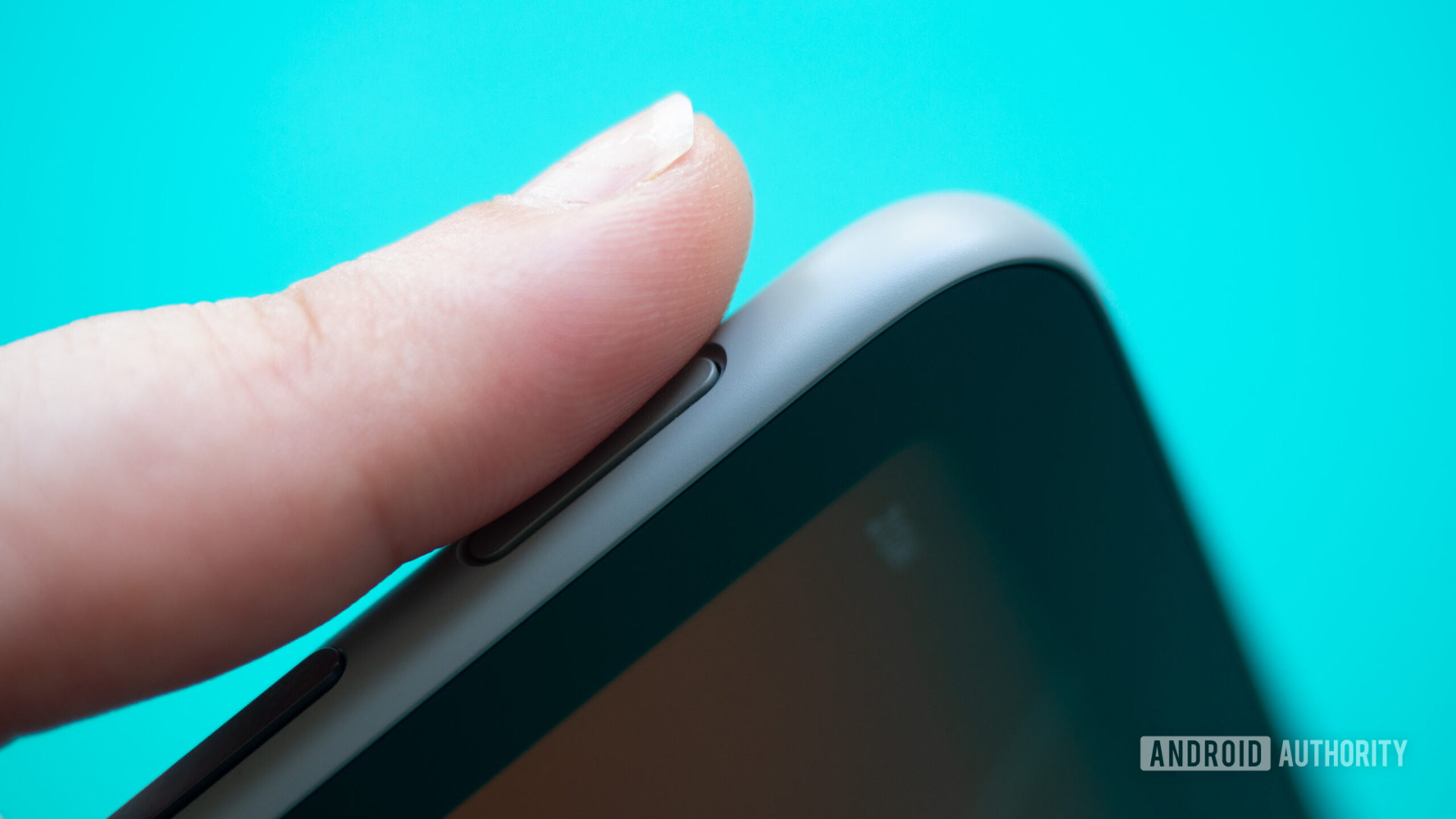 google pixel tablet power button fingerprint sensor 1
