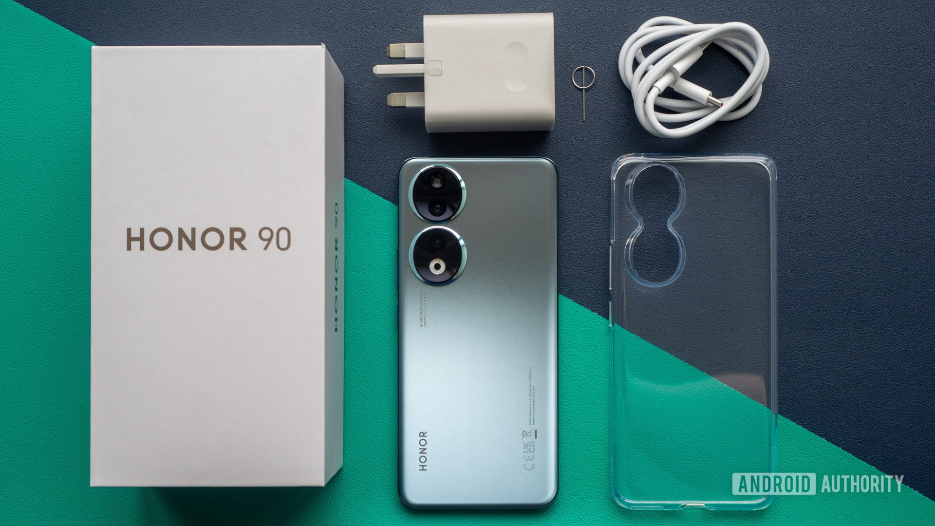 honor 90 emerald green in box accessories