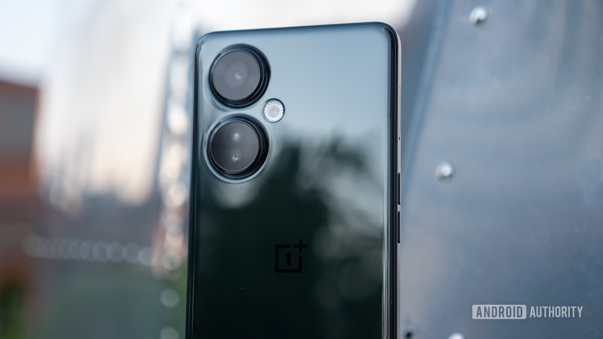 oneplus nord n30 cameras close