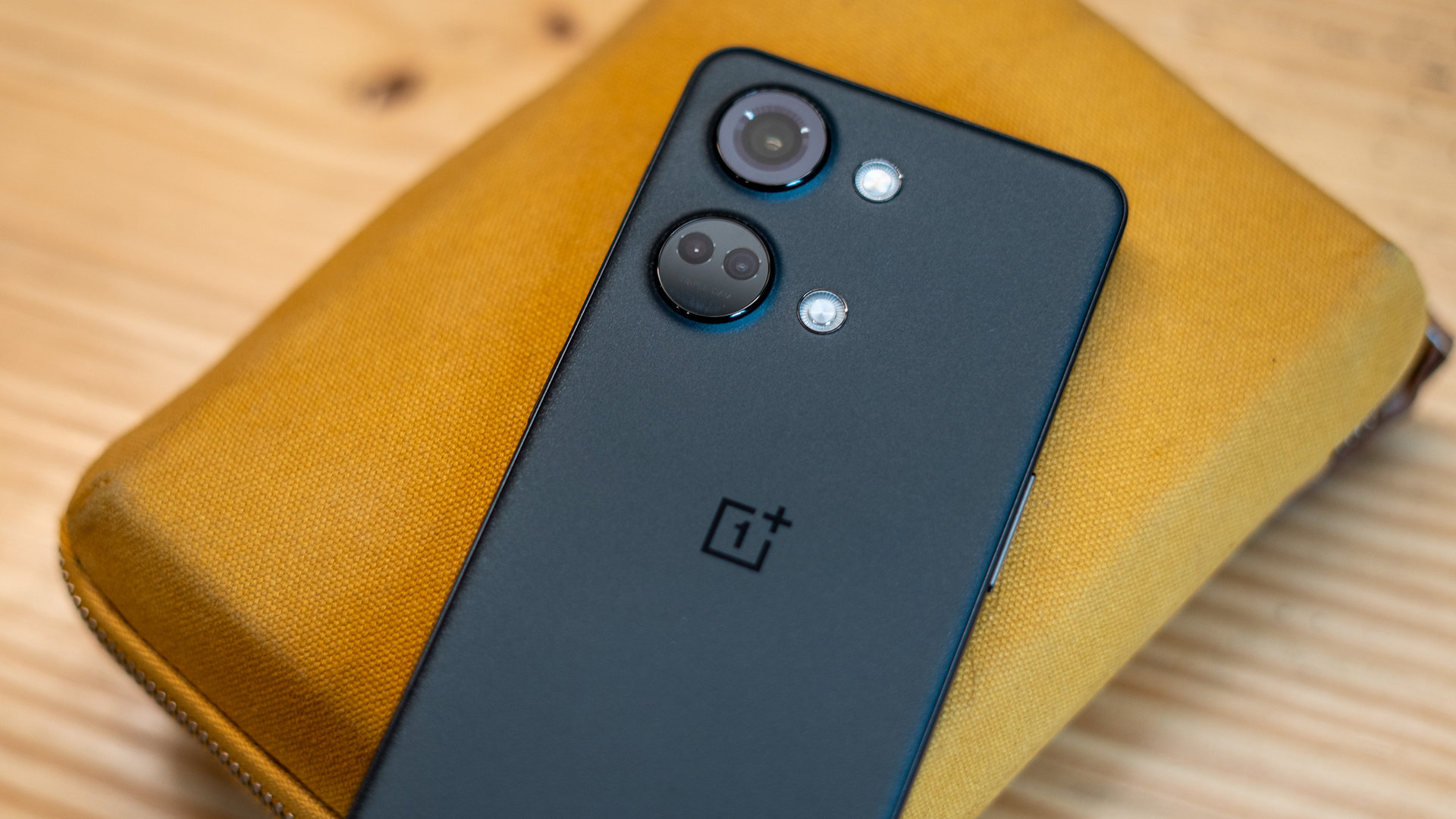 OnePlus Nord 3 showing cameras