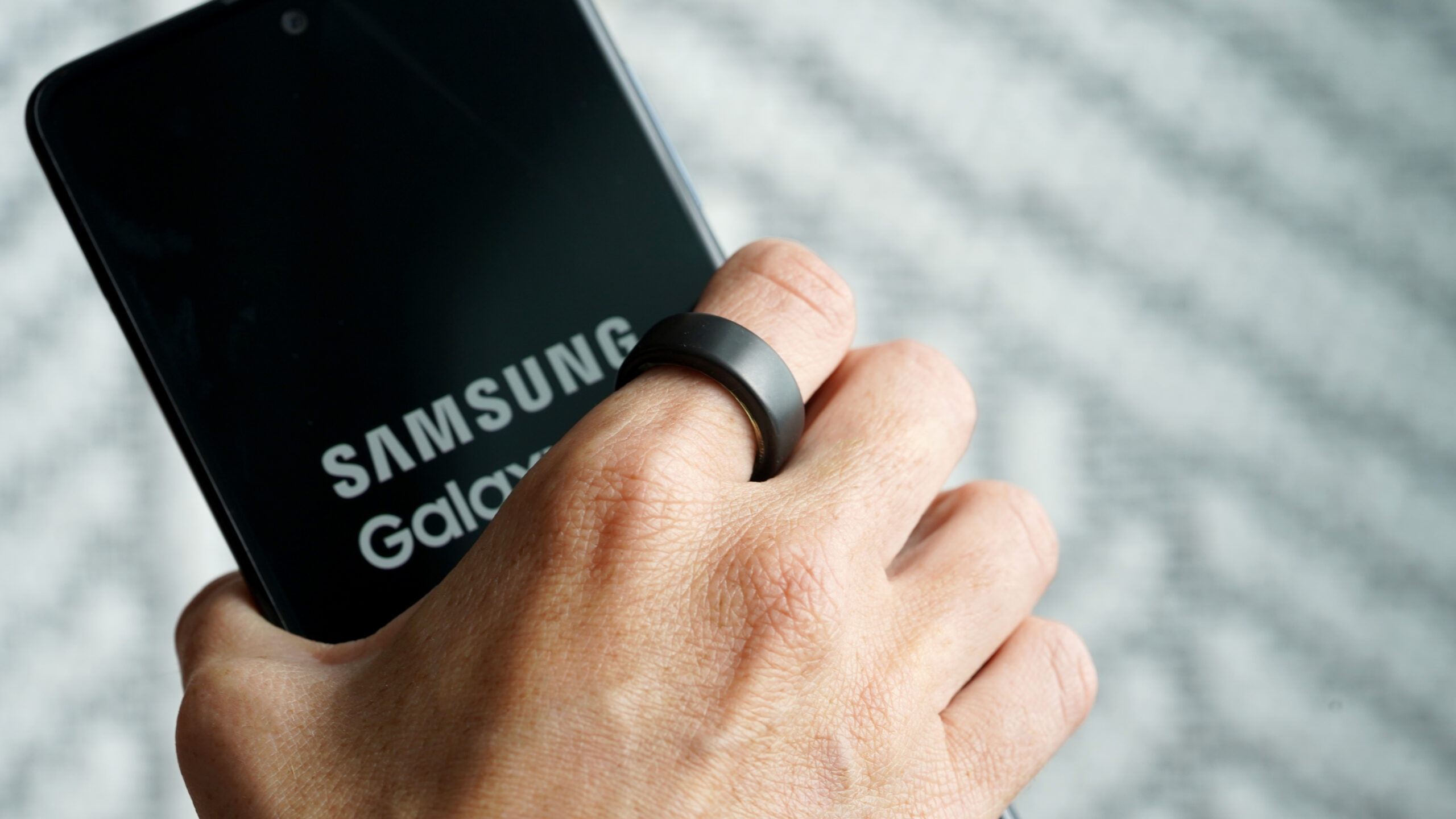 Samsung Galaxy A51 Oura Ring 3