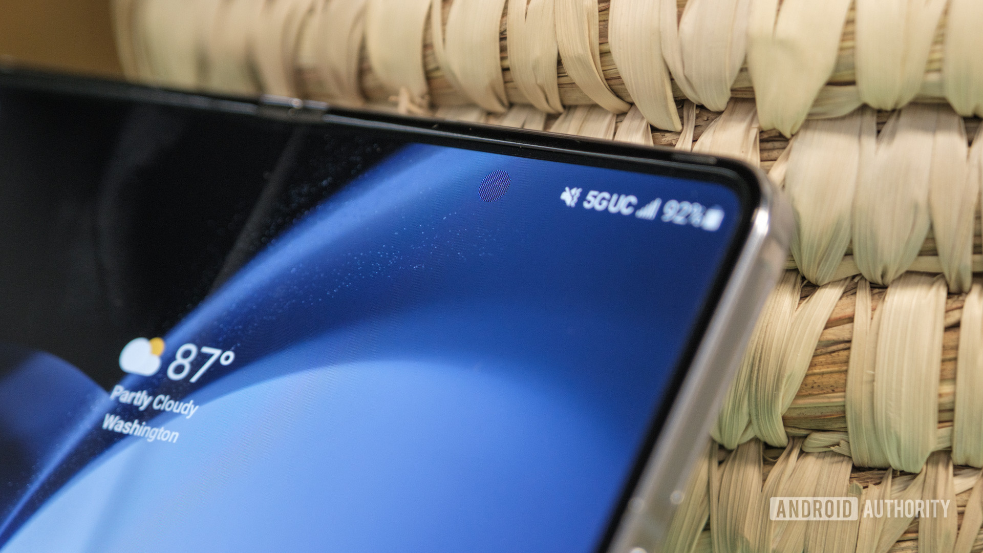 Samsung Galaxy Z Fold 5 selfie camera