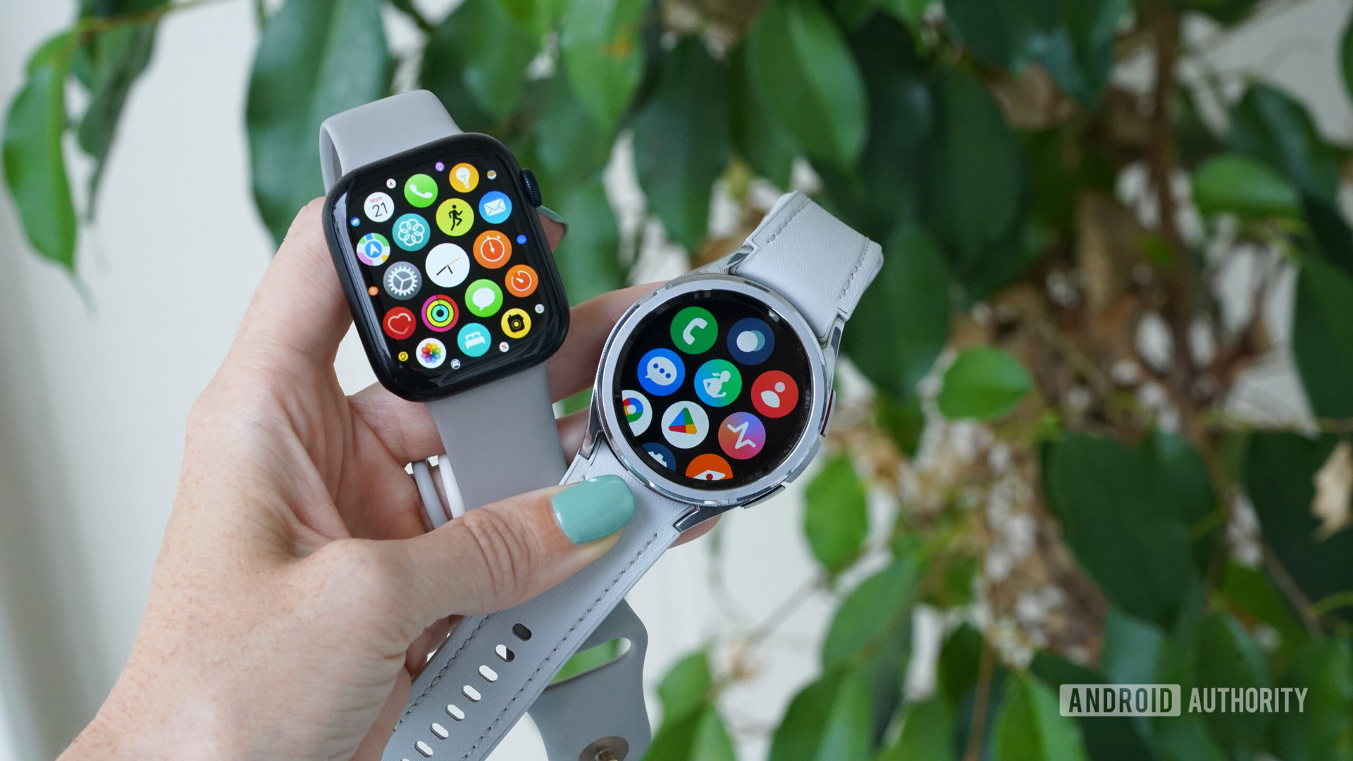 Apple Watch Series 8 vs Galaxy Watch 6