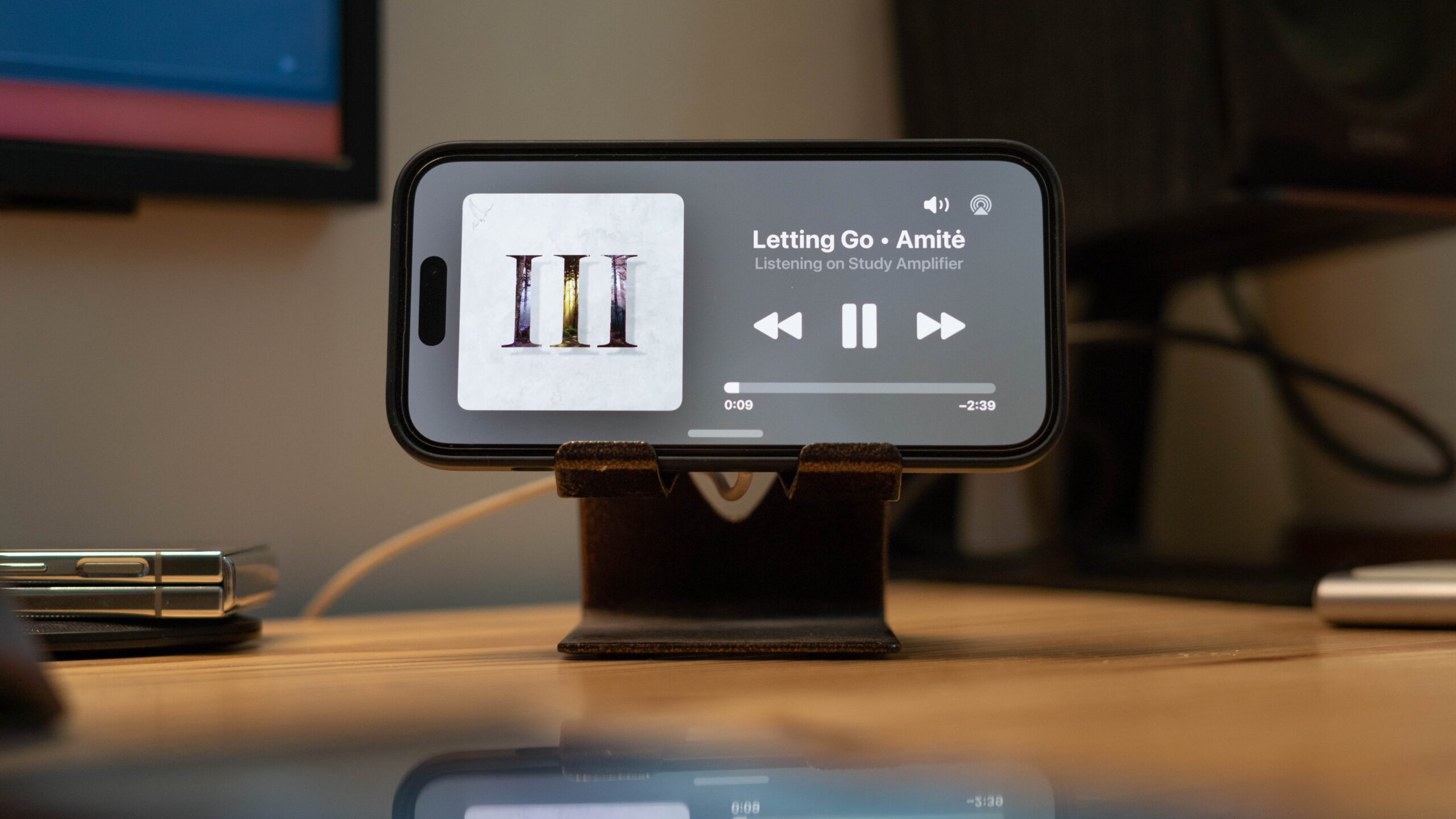 Music player controls on iPhone Standby Mode