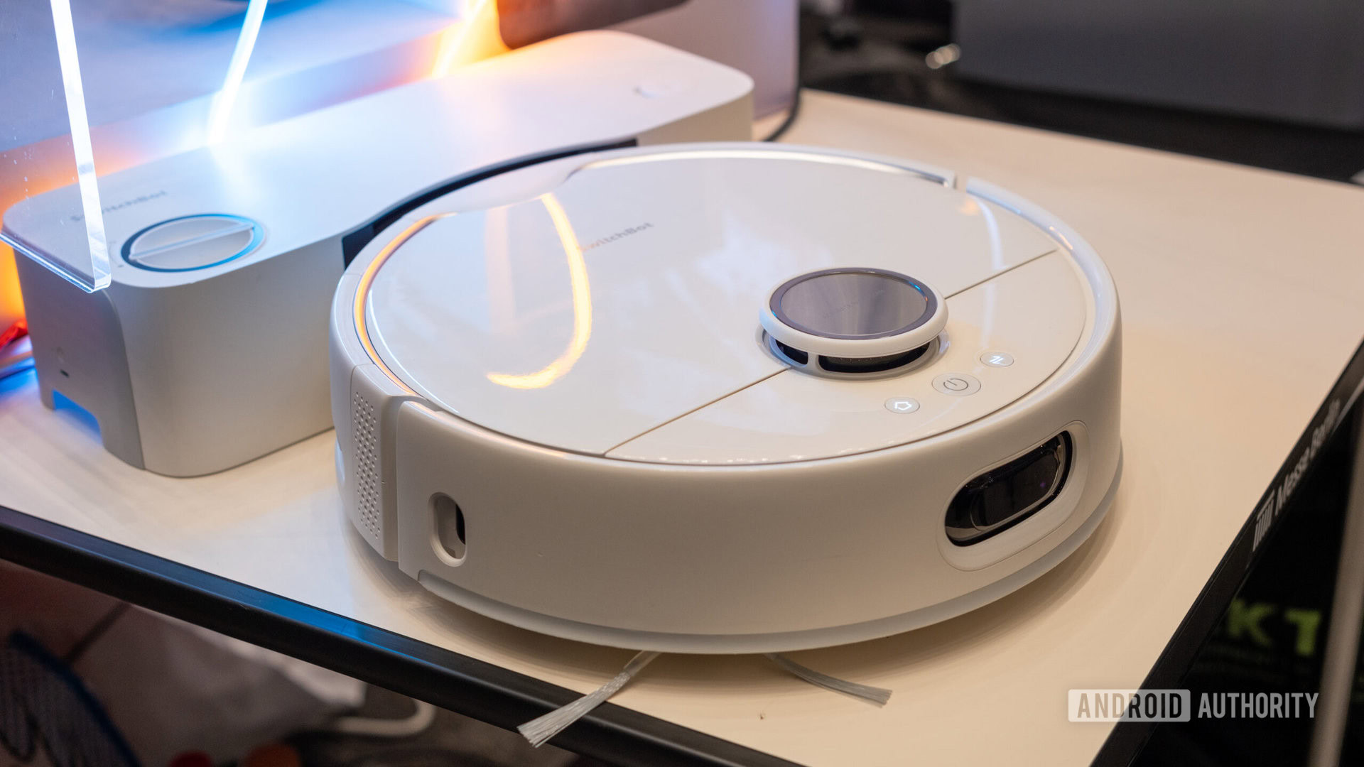 SwitchBot S10 Vacuums Mops Self cleans And Refills Your Humidifier