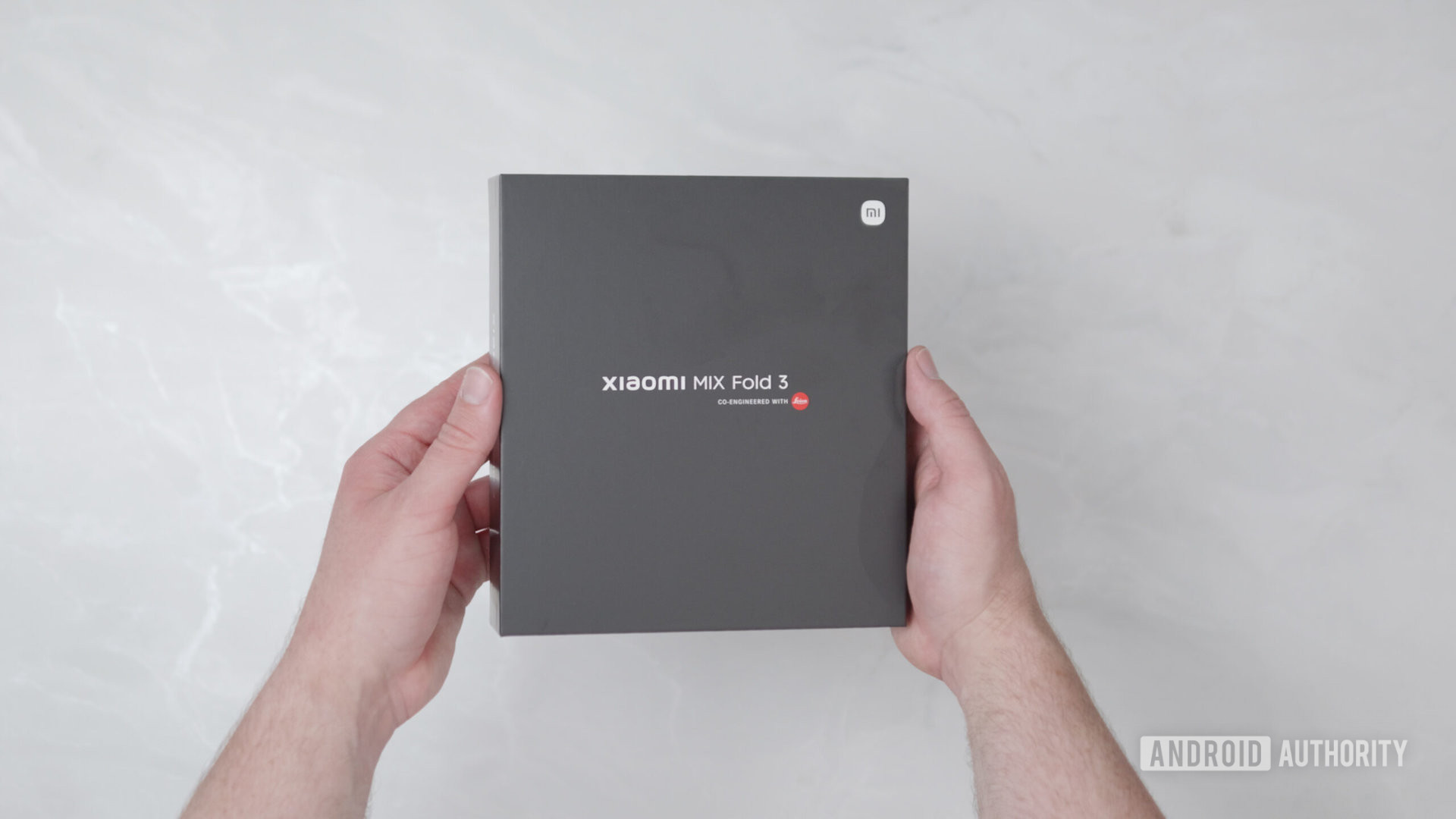 Xiaomi Mix Fold 3 packaging top down